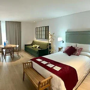 Turísticos La Plaza Apartahotel Chipiona