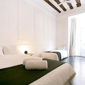 Hostel Travellers House -, Lissabon